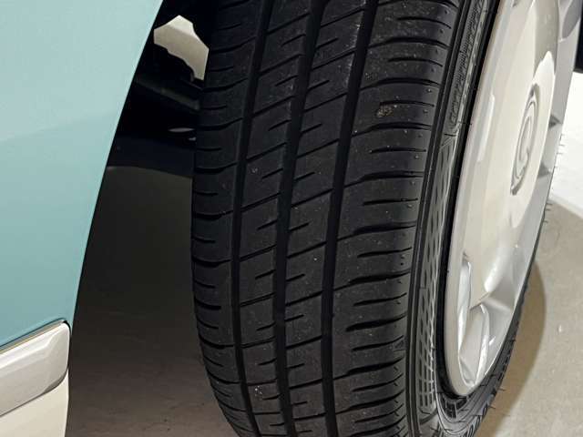 ご成約をいただく前にお客様の代わりに現車の状態をしっかりと確認し、万が一キズなどがある場合には事前にお伝えいたします。ご納得いただけるまでご不明な点は何でもご相談ください。