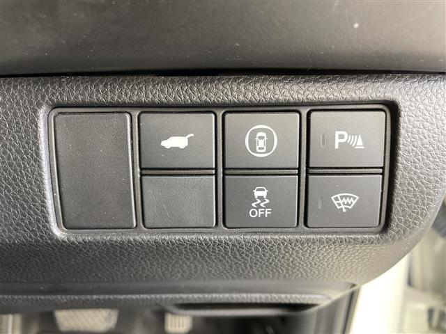 【運転席操作部】快適なドライブを楽しむための機能が装備されています！運転席から触れるので、使いやすいです！除菌プランいれていただくと、さらに清潔で安心していただけます！