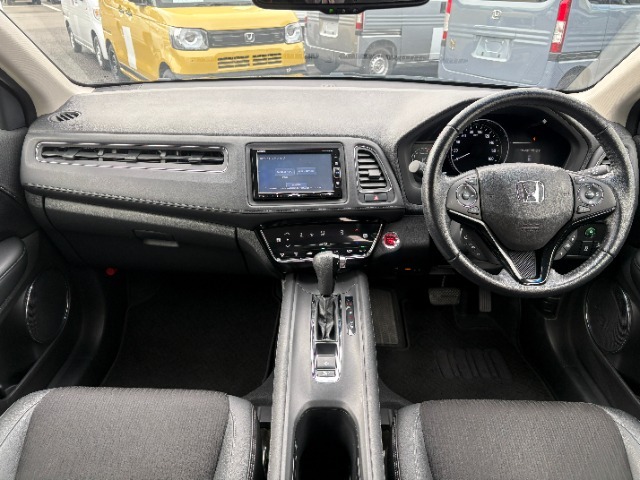 ☆見やすく分かりやすいメーター周り☆ひと目で瞬時におクルマの状態を確認できます☆