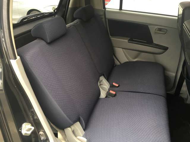 使用感の少ない綺麗な座席で、チャイルドシートもしっかり固定でき安心です。