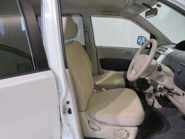 【運転席・助手席】です！実際お座りいただくのが分かりやすいと思いますので、ぜひお気軽にご来店ください♪状態もいいですよ☆