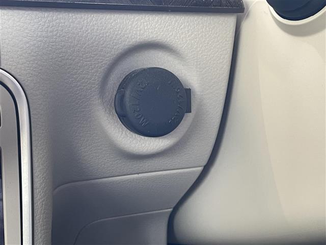 気になる車はすぐにお問い合わせください！画面右側の0066から始まる無料ダイヤルからお問い合わせ下さい！専門スタッフがお車のご質問にお答えいたします！