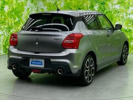 全国に店舗を展開しているのでどこでもお取り寄せが可能です！この車が気になるけど遠方だから・・・と諦める必要はありません！※別途陸送費が必要です。