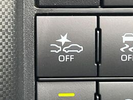 【スマートアシスト】走行中に前方の車両等を認識し、衝突しそうな時は警報とブレーキで衝突回避と被害軽減をアシスト。より安全にドライブをお楽しみいただけます。