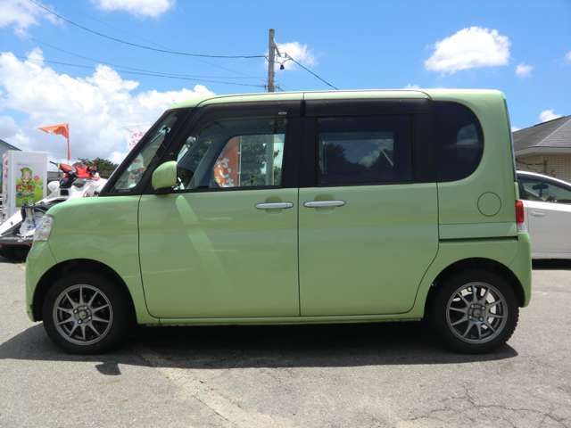 注文販売もしていますので、お客様の条件に合った車を全国からお探し致します。一度お電話ください。さらに値段も格安でご提案させて頂きます。