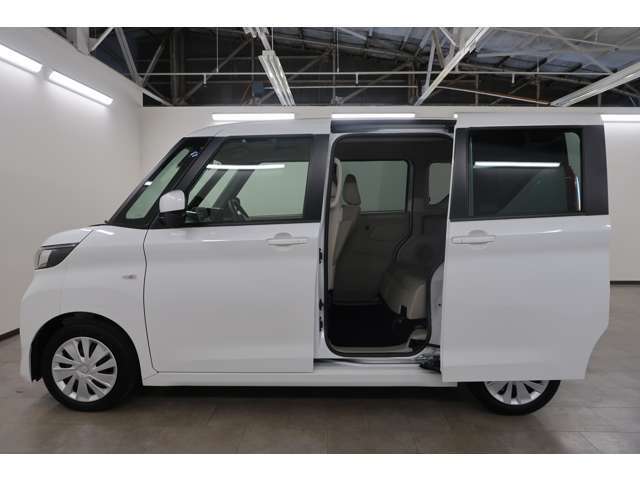 両側スライドドア