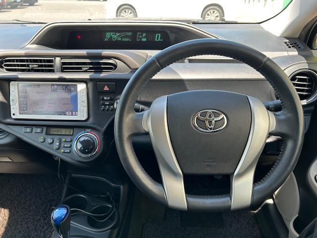 気になる車はすぐにお問い合わせください！画面右側の0066から始まる無料ダイヤルからお問い合わせ下さい！専門スタッフがお車のご質問にお答えいたします！