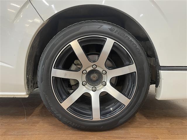 気になる車はすぐにお問い合わせください！画面右側の0066から始まる無料ダイヤルからお問い合わせ下さい！専門スタッフがお車のご質問にお答えいたします！