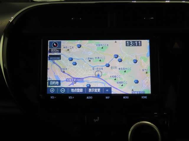 トヨタ純正ナビ装備！地図描写は文字も道もクリアで見やすく、滑らかに表示します。これさえあればもう道に迷わないですみますね♪フルセグで地上波デジタル放送TVもバッチリ綺麗に見れちゃいます♪