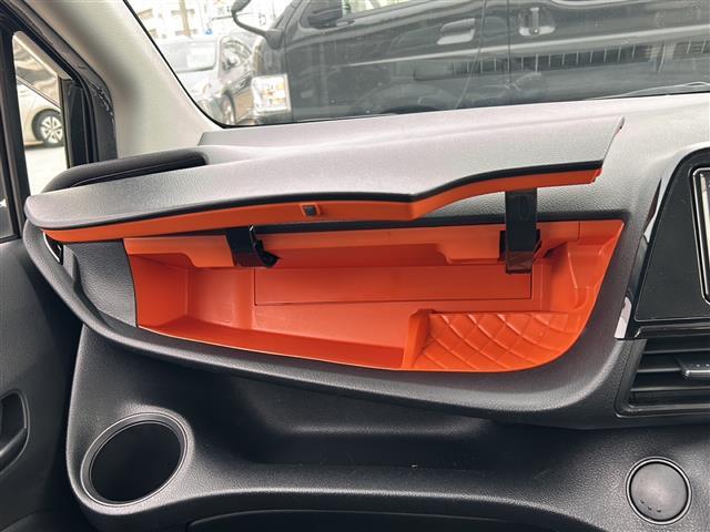 店舗にて現車の確認もいただけますので、お電話で在庫のご確認の上是非ご来店くださいませ！！！