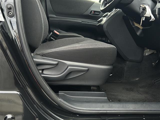 店舗にて現車の確認もいただけますので、お電話で在庫のご確認の上是非ご来店くださいませ！！！