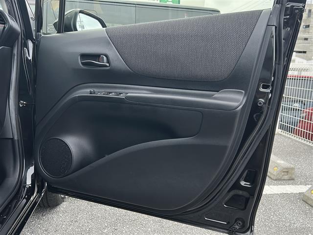 店舗にて現車の確認もいただけますので、お電話で在庫のご確認の上是非ご来店くださいませ！！！