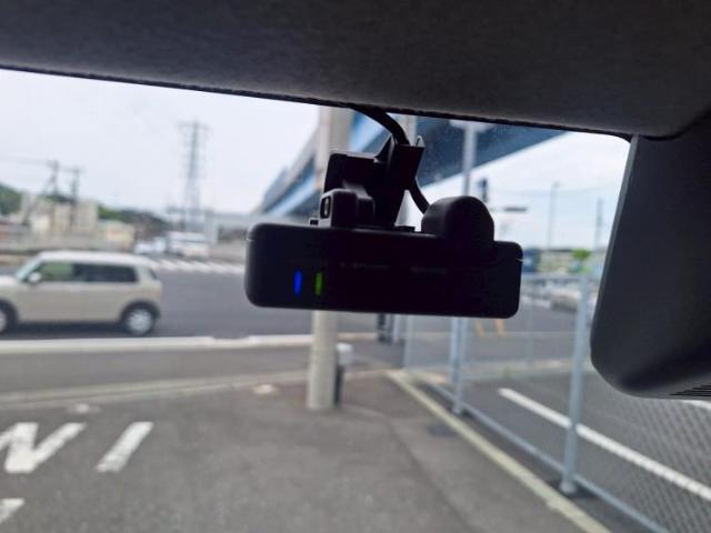こちらのお車はいかがでしょうか？少しでも気になっていただけましたら是非お問い合わせください！さらにお車の詳細をお送りいたします！