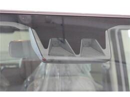 自動で障害物を検知してブレーキ補助をしてくれます！