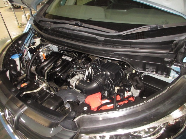 内装、外装、エンジンルームの隅ずみまでクリーニングを実施してお渡しします！　プロが仕上げをしましたからピッカピカですよ～！点検整備もきっちり実施いたします。