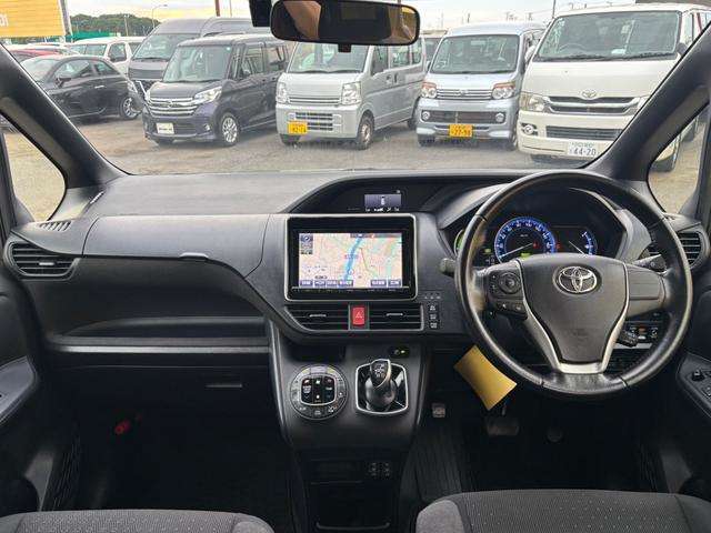 純正ナビ＆フルセグTV☆DVD再生☆バックカメラ☆CD☆Bluetooth☆ドラレコ☆ETC☆置くだけ充電☆スマートキー☆オートライト☆ナノイーオートWエアコン☆オートクルーズ☆本革巻きステアリング☆