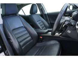 シートもまだまだ綺麗で御座います！ナノゾーンコートの除菌殺菌コーティングもご提案中！！お気軽にスタッフまで！！