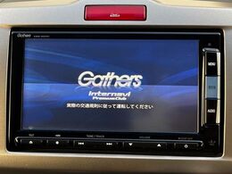 【純正ナビ】人気の純正ナビを装備。オーディオ機能も充実しており、Bluetooth接続すればお持ちのスマホやMP3プレイヤーの音楽を再生可能！毎日の運転がさらに楽しくなります！！