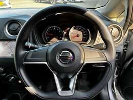 取り回しがしやすいハンドルデザインで、手にしっかり馴染みとても運転しやすいハンドルです！