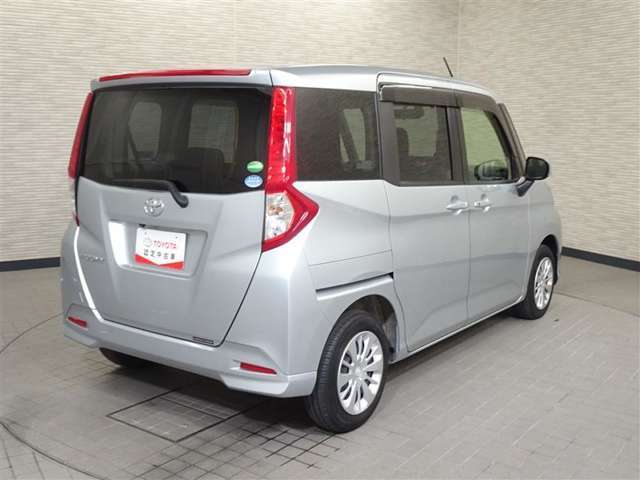 走りにこだわりながら収納力も持ち合わせたお車です。荷物を載せて軽快なドライブを楽しめますよ♪