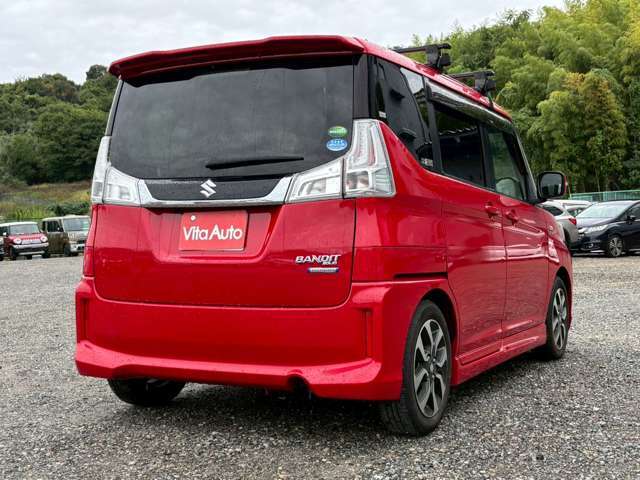 ★画像や動画を見ただけでお車の検討を進める事に抵抗がある方でも気軽に利用できるオンライン商談ならお車の検討はもちろん営業担当や店舗の様子も生中継でご覧いただけますので安心してお車をご検討頂けます。