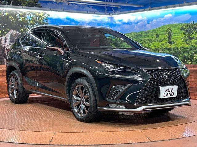 大好評のボディコーティング「弾スプラッシュコート」もご納車までに施工可能。通常のガラスコートと異なる、耐久年数6年の無機質ガラスコーティングが、ボディをキレイな状態に保ってくれます。