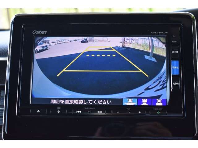 リアカメラでバックも安心