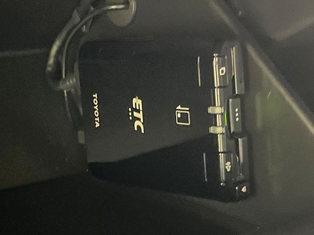 【ETC】高速道路の料金所をストレスなく通過！話題のスポットやサービスエリアに多い「スマートIC」利用時は必須のアイテムです。当店でセットアップを実施、ご納車当日からすぐにご利用いただけます！
