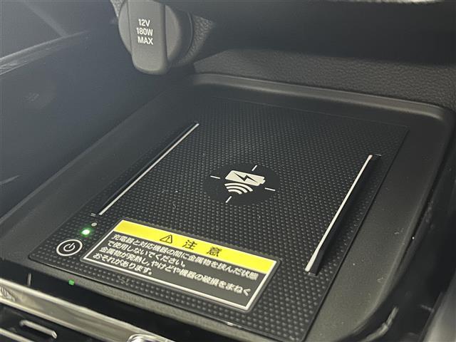 【フロアマット】車内を綺麗に保つのには必須のアイテムです。当店ではフカフカな新品マットも絶賛取り扱い中！ぜひご相談くださいませ。