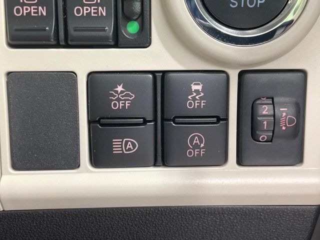 【オートハイビーム】夜間の安全走行に役立つ便利な機能！先行車や対向車を検知し、ハイビームとロービームを切り替えてくれます♪