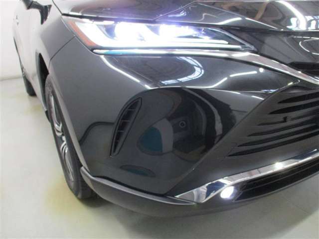 LEDヘッドライトとフォグランプのコラボです。雨や雪の日も安心！フォグランプがお車の存在を際立たせますね♪