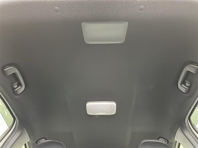 【天井】天張りにシミやへたりがなくきれいな状態です！