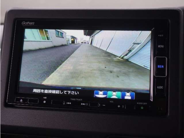 ◆バックカメラ◆リバースにするだけで映ります、後方の安全確認や、狭い駐車場での車庫入れ、雨の日や夜間など視界の悪い時に便利です！安全にバックする為には欠かせない装備です。