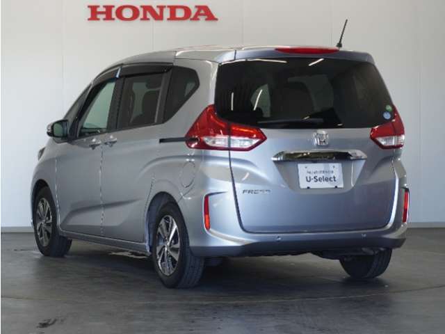 認定中古車では、厳しいHonda認定基準をクリアした厳選されたHonda認定中古車のみ、取り扱っております。「ご購入前の安心」「納車後の信頼」を車両と一緒に提供しております。
