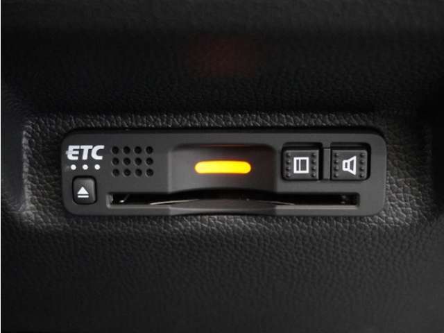 今や必需品の◆ETC車載器　装備車◆　有料道路を利用する際にスムースに通過でき、わずらわしい料金支払いから開放されます！