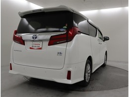 当社自慢の「くるまるクリーン」施行済み☆ボディはもちろん、エンジンルームや車内の隅々まで徹底洗浄＆消臭・除菌加工しています♪