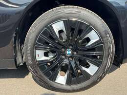 ヴェガンザブラックレザー　ハーマーンカードンサウンドシステム　ナビ　TV　アラウンドビューモニター　パドルシフト　20インチアルミホイール　パワーシート　シートヒーター　コンフォートアクセス　ETC