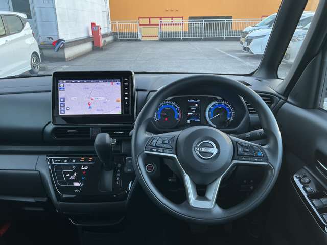 運転席・インパネまわりの画像です！ドライブより一層快適にお楽しみいただけると思います！