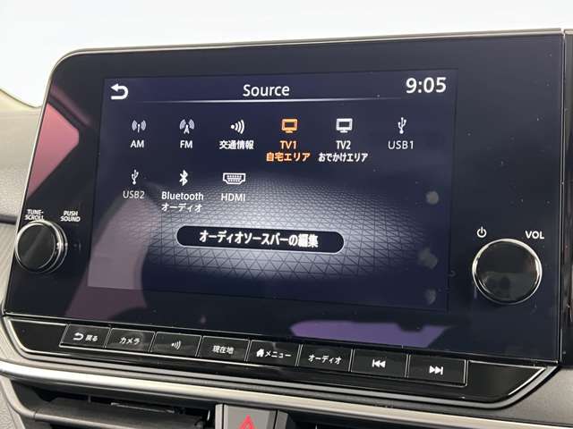日産ディーラーナビ、フルセグTV、Bluetooth機能が付いておりますので快適にドライブを楽しむ事が出来ます。