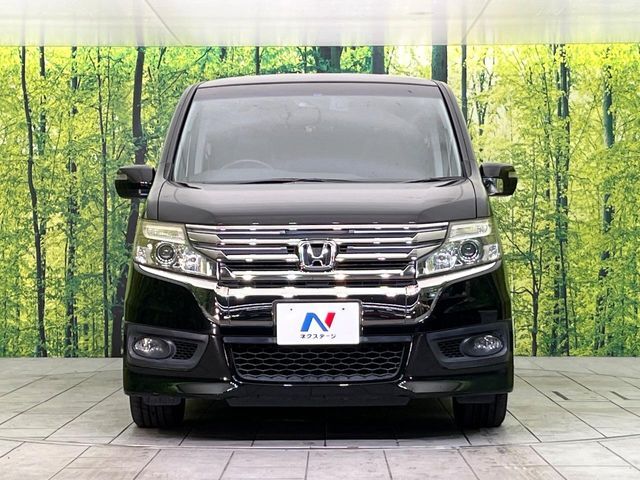弊社では、全車『修復歴なし』のお車のみ取り扱っております。専任バイヤーによる厳選した仕入れの後、入庫後の車両チェックを行い、ネクステージが認定した高品質な中古車をご提供しております。