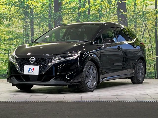 大好評のボディコーティング「弾スプラッシュコート」もご納車までに施工可能。通常のガラスコートと異なる、耐久年数6年の無機質ガラスコーティングが、ボディをキレイな状態に保ってくれます。