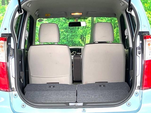 普段のお買い物や通勤、送迎等に十分な荷室スペースを確保しております。セカンドシートを倒すと、大きな荷物の積載も可能です♪