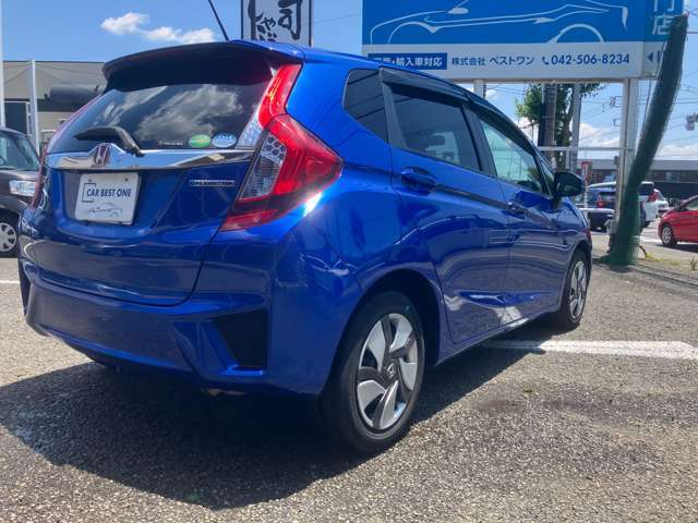 当該支払総額は、当店管轄登録で店頭納車の場合の費用です。他管轄外登録やお客様のご要望に基づくオプション等の費用は含みません。