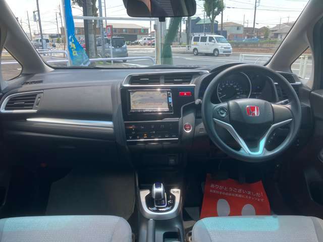 当該支払総額は、当店管轄登録で店頭納車の場合の費用です。他管轄外登録やお客様のご要望に基づくオプション等の費用は含みません。