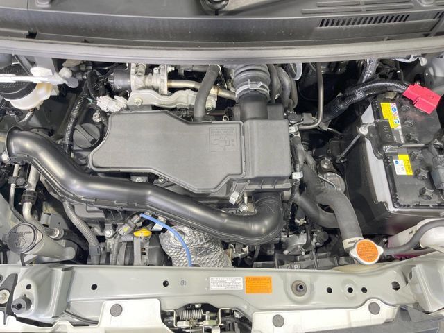 親切・丁寧な専門メカニックスタッフが応対！・車検・点検整備・事故等の修理などアフターサービスも安心。お車のカスタマイズもネクステージのサービススタッフまでご相談ください！