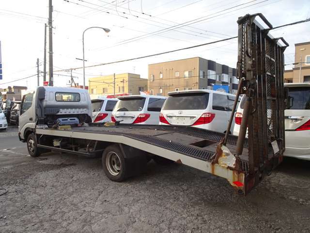 万が一の時の搬送車も完備！