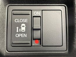【パワースライドドア】スマートキーや運転席のスイッチでスライドドアの開閉が可能♪電動だから力を入れてドアを開ける必要が無く、小さいお子様でも、重い荷物を持っている時もラクに開け閉めできます♪