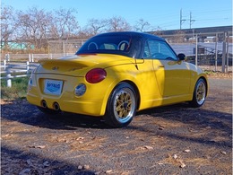 当店の展示車は、全車両にクリーニングを行っており、内装・外装・エンジンルームまでピカピカに磨いておりますので綺麗な状態のお車を選んで頂けます。展示場にないお車の全国からお探しします。