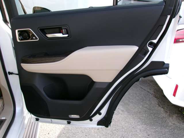 トヨタ ランドクルーザー300 3.5 ZX 4WD 2023年 0.2万キロ