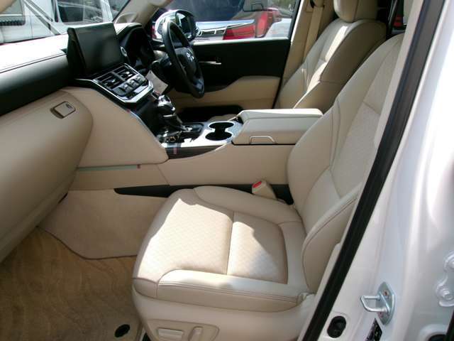 トヨタ ランドクルーザー300 3.5 ZX 4WD 2023年 0.2万キロ